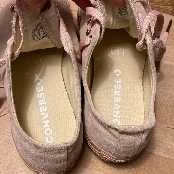 Converse Suede All Star Sneakers. Soft Pink Suede Upper. Pink Sole. Size: 7.5 - Picture 5 of 9